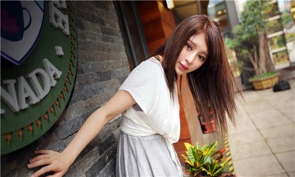 桂林想找一个女性生孩子给报酬-｛找个女人生孩子多少钱｝